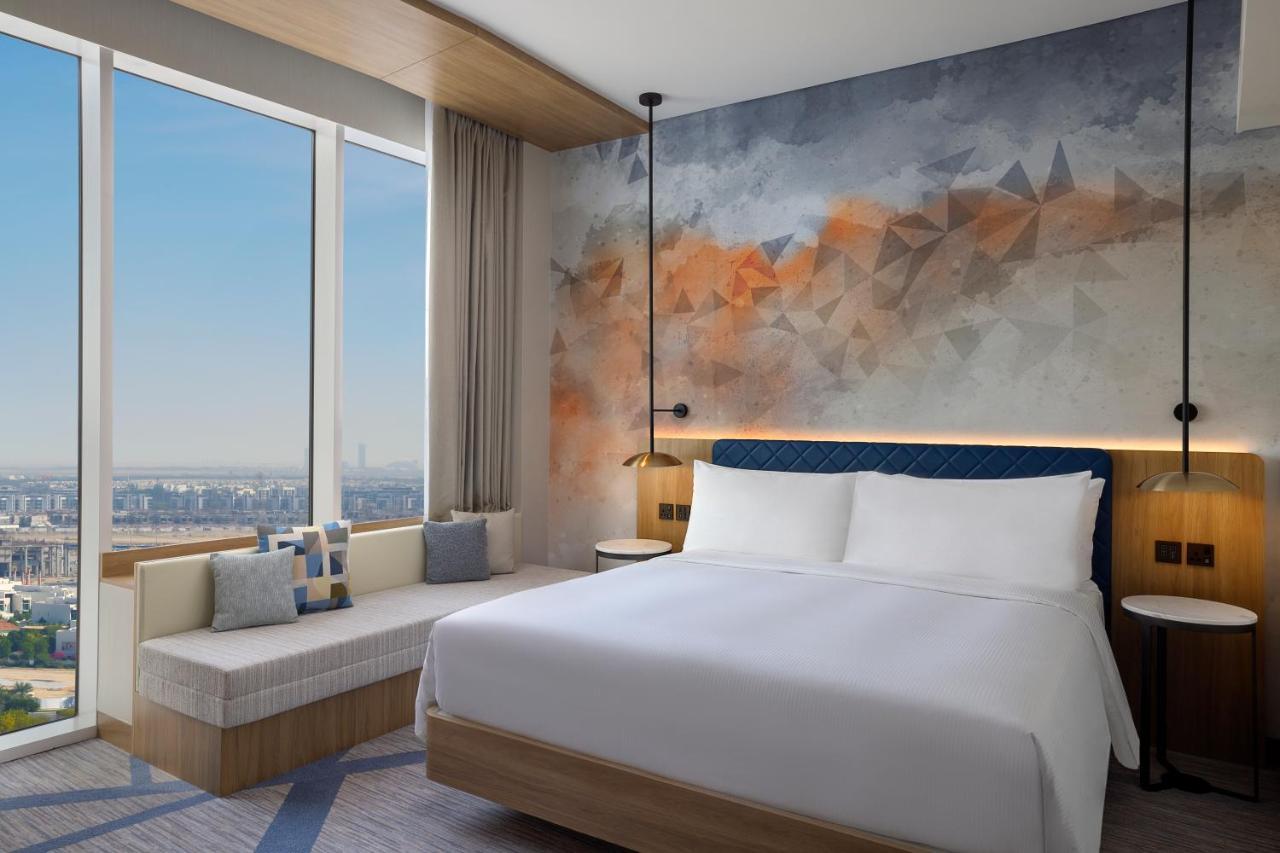 Hilton Garden Inn Dubai Business Bay Экстерьер фото