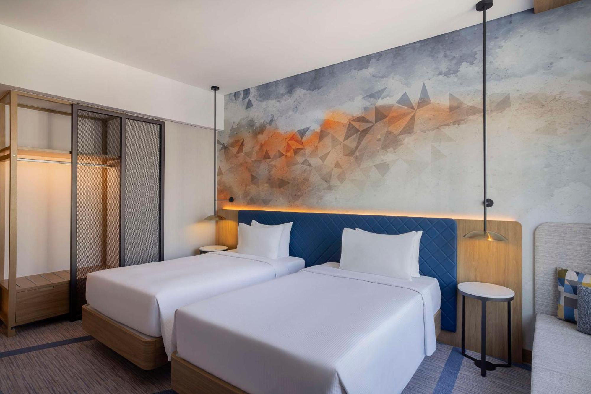 Hilton Garden Inn Dubai Business Bay Экстерьер фото